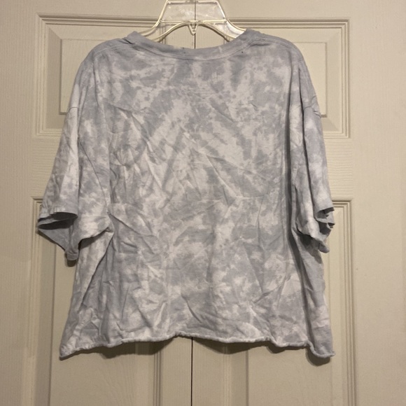 Columbia Cropped Tee - Picture 3 of 4